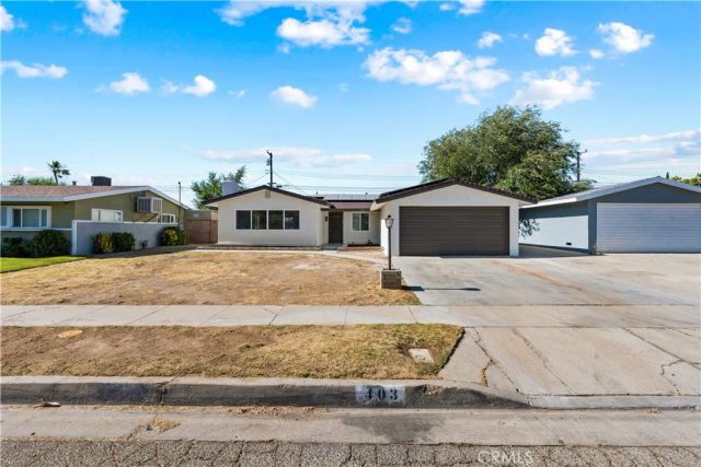 403 Lightcap, Lancaster, CA 93535