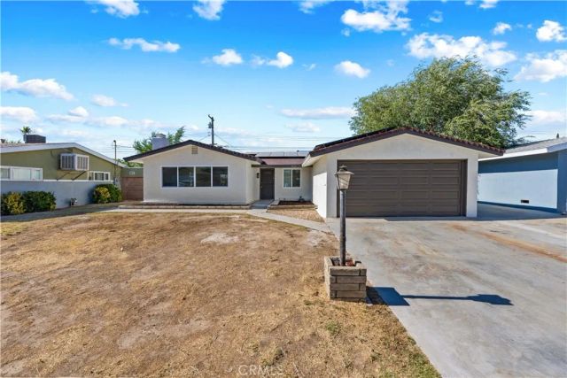403 Lightcap, Lancaster, CA 93535
