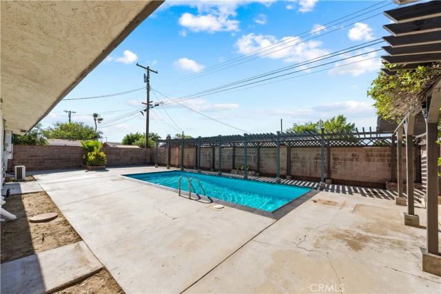 403 Lightcap, Lancaster, CA 93535