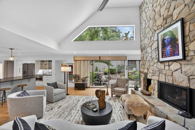 3930 Main St, Fair Oaks, CA 95628