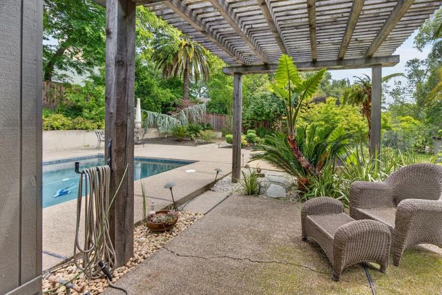 3930 Main St, Fair Oaks, CA 95628