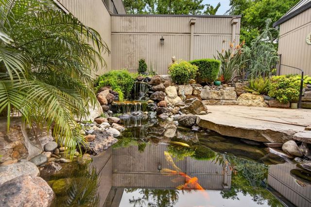 3930 Main St, Fair Oaks, CA 95628