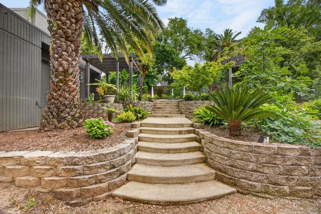3930 Main St, Fair Oaks, CA 95628