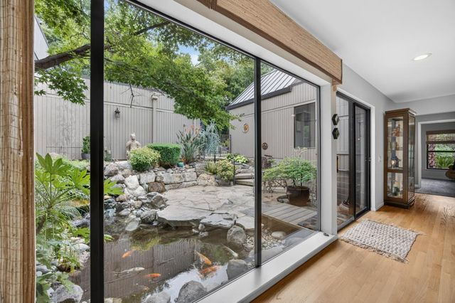 3930 Main St, Fair Oaks, CA 95628