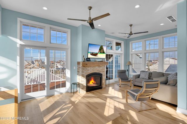 170 W Beach Way, Lavallette, NJ 08735