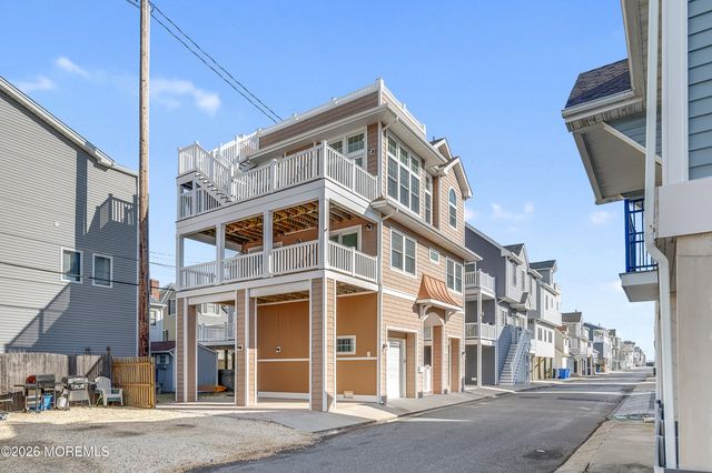 170 W Beach Way, Lavallette, NJ 08735