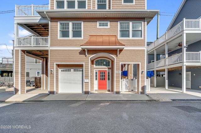 170 W Beach Way, Lavallette, NJ 08735