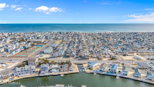 170 W Beach Way, Lavallette, NJ 08735