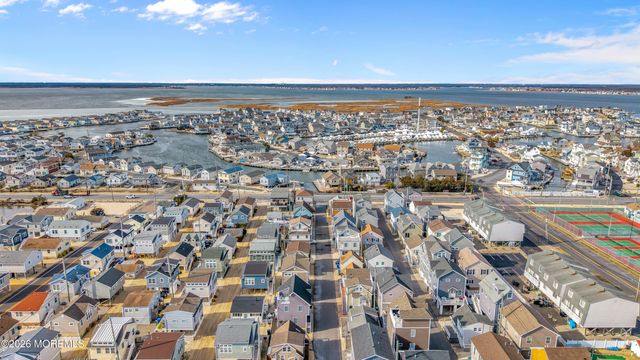 170 W Beach Way, Lavallette, NJ 08735