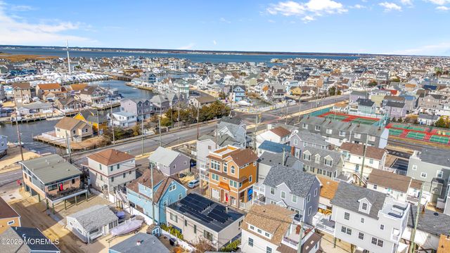 170 W Beach Way, Lavallette, NJ 08735