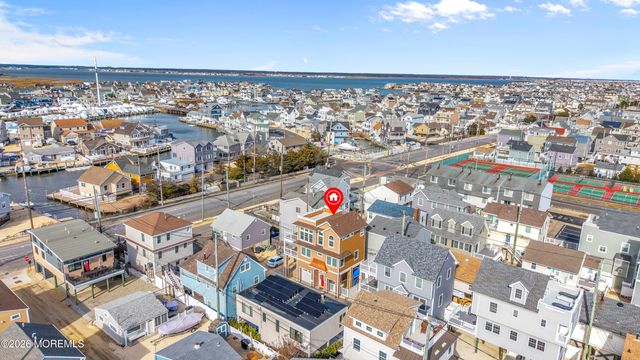 170 W Beach Way, Lavallette, NJ 08735