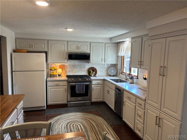 113 Woodgate Drive, Cheektowaga, NY 14227