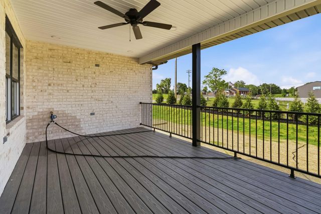 11 Mercato Drive, Somerset, KY 42503