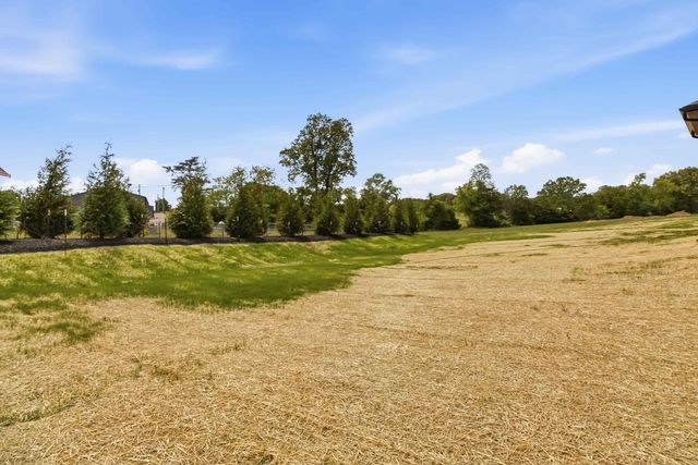 11 Mercato Drive, Somerset, KY 42503