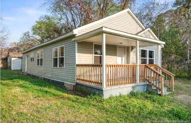 313, 315 S Racepath Street, Fayetteville, NC 28301