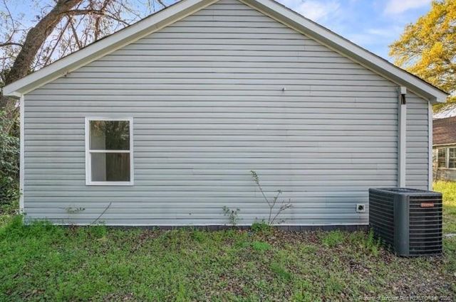 313, 315 S Racepath Street, Fayetteville, NC 28301