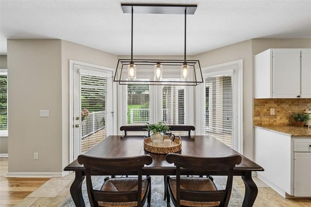 870 SE Walnut Ridge Drive, Waukee, IA 50263