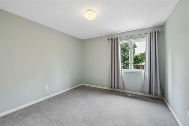 870 SE Walnut Ridge Drive, Waukee, IA 50263