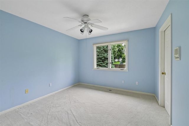 870 SE Walnut Ridge Drive, Waukee, IA 50263