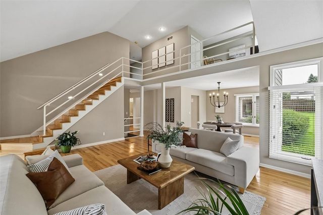 870 SE Walnut Ridge Drive, Waukee, IA 50263