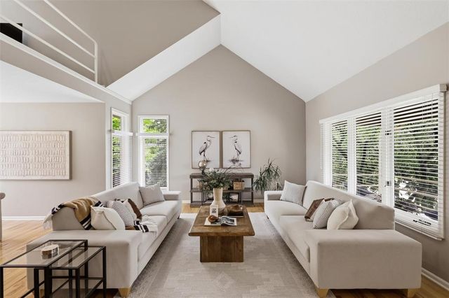 870 SE Walnut Ridge Drive, Waukee, IA 50263