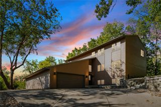 6030 NorthRidge Pt, Cedar Rapids, IA 52403