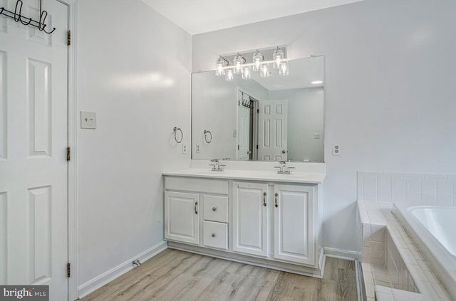4220 WEEPING WILLOW LN, Huntingtown, MD 20639