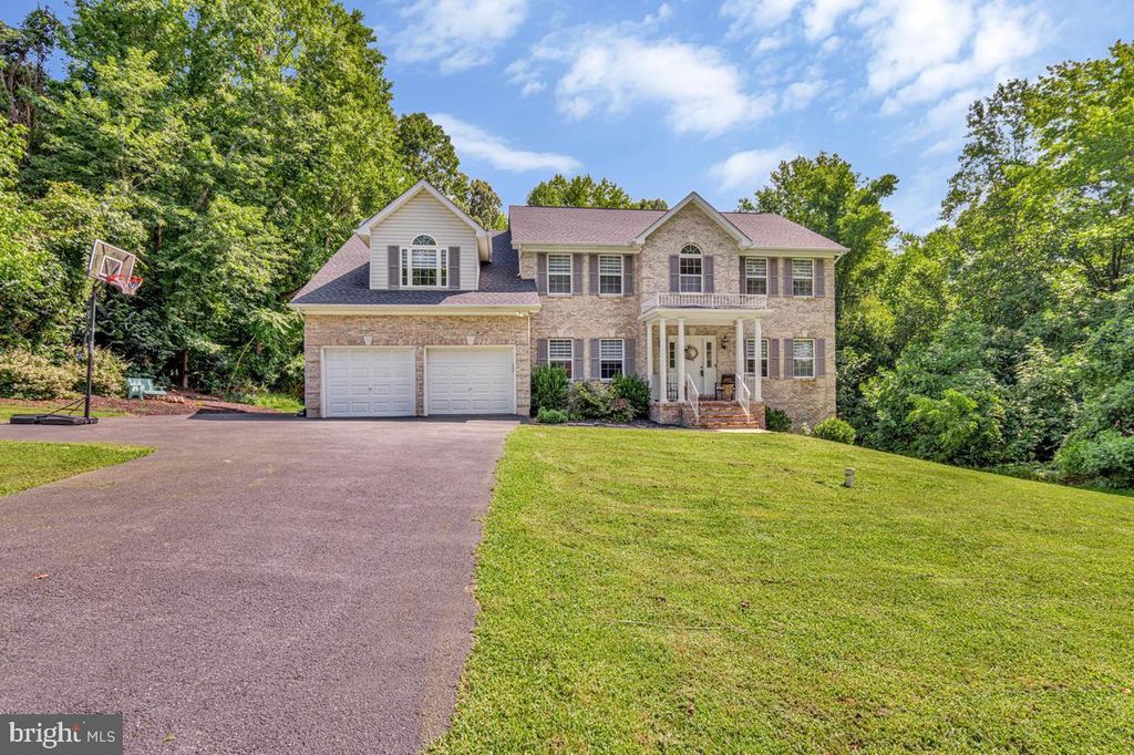 4220 WEEPING WILLOW LN, Huntingtown, MD 20639