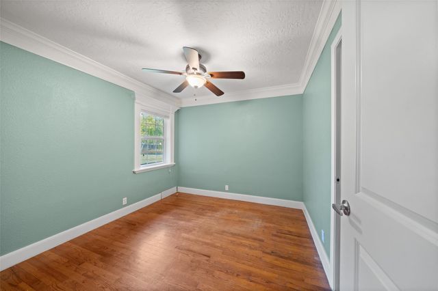 6742 Dusty Lane, Conroe, TX 77306