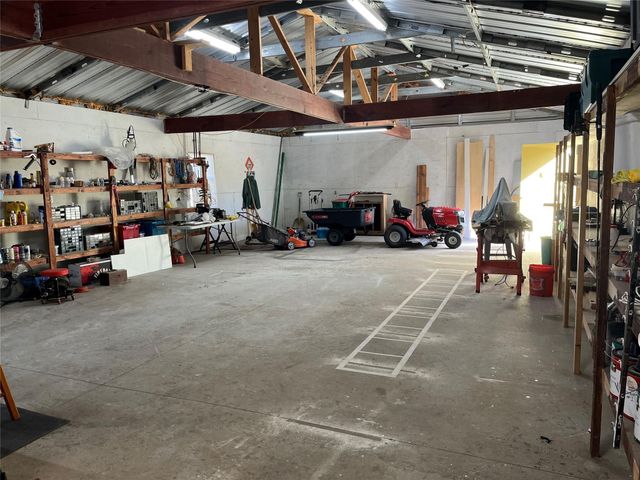 6742 Dusty Lane, Conroe, TX 77306