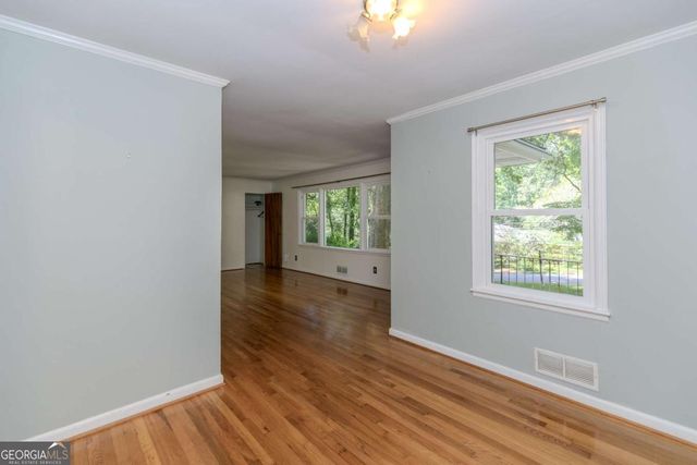 798 Larry Lane, Decatur, GA 30033