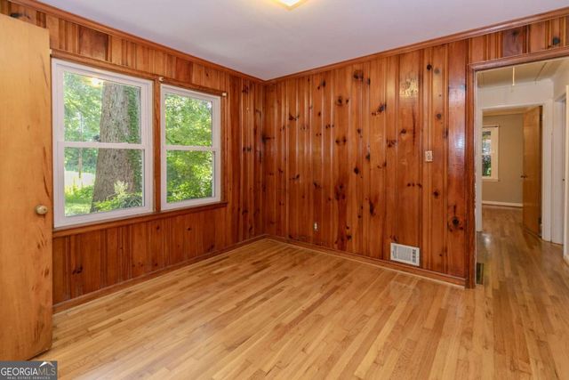 798 Larry Lane, Decatur, GA 30033