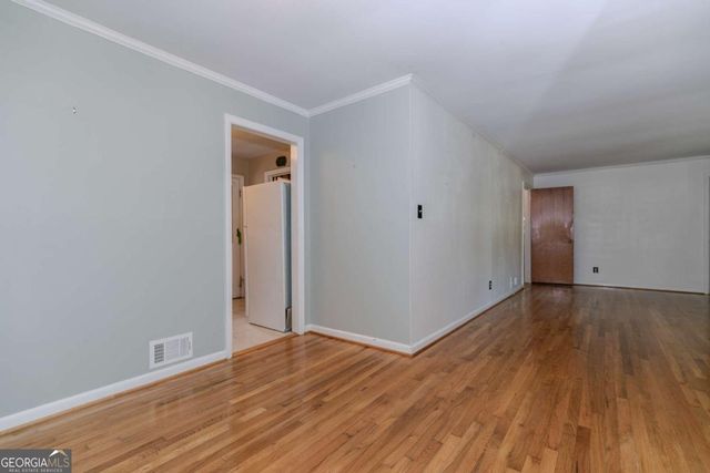 798 Larry Lane, Decatur, GA 30033