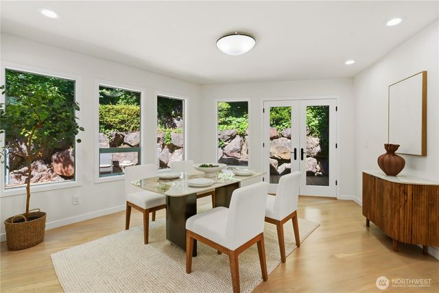 7432 E Mercer Wy, Mercer Island, WA 98040