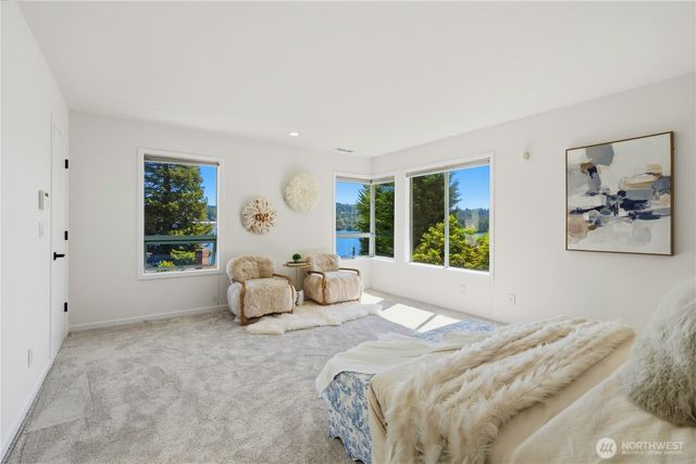 7432 E Mercer Wy, Mercer Island, WA 98040