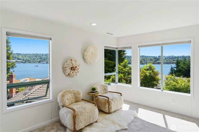 7432 E Mercer Wy, Mercer Island, WA 98040
