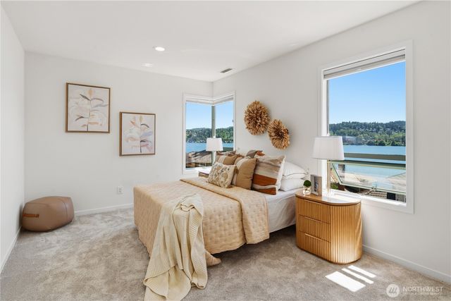 7432 E Mercer Wy, Mercer Island, WA 98040
