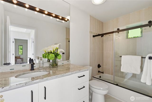7432 E Mercer Wy, Mercer Island, WA 98040