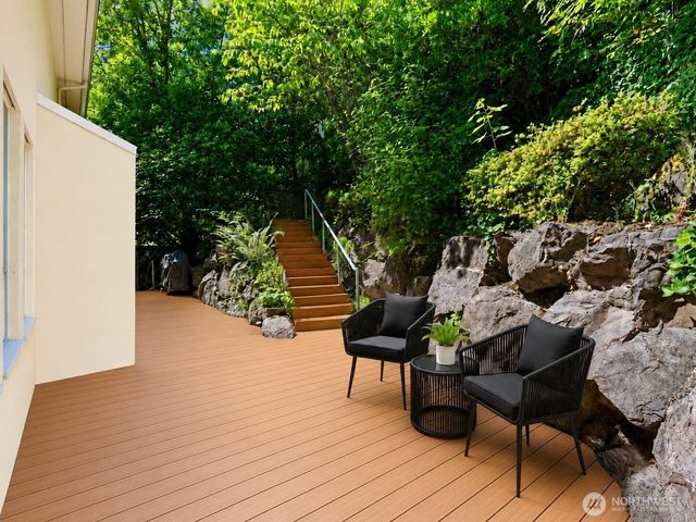 7432 E Mercer Wy, Mercer Island, WA 98040