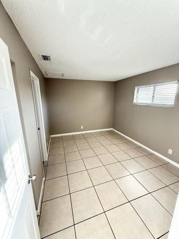 814 N G Street 1, Lake Worth Beach, FL 33460