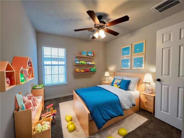 1027 Emerald Dove Avenue, College Station, TX 77845