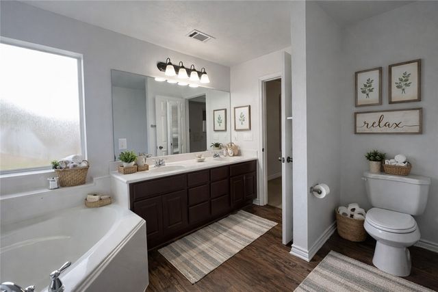 1027 Emerald Dove Avenue, College Station, TX 77845