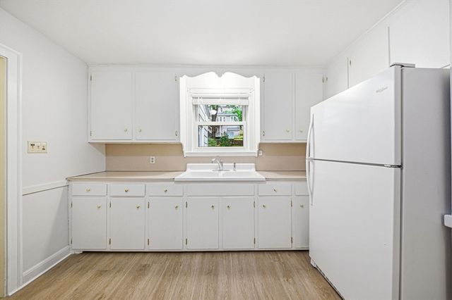 33 Harvard St 2, Arlington, MA 02476