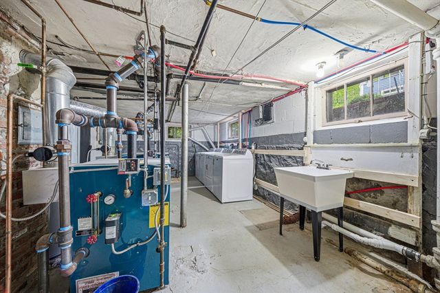 33 Harvard St 2, Arlington, MA 02476