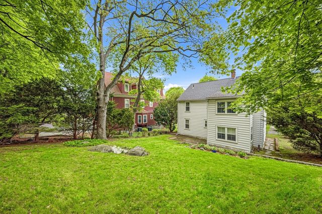 33 Harvard St 2, Arlington, MA 02476