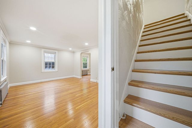 33 Harvard St 2, Arlington, MA 02476