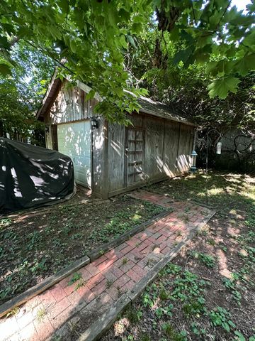 1516 Elizabeth Street, Lexington, KY 40503