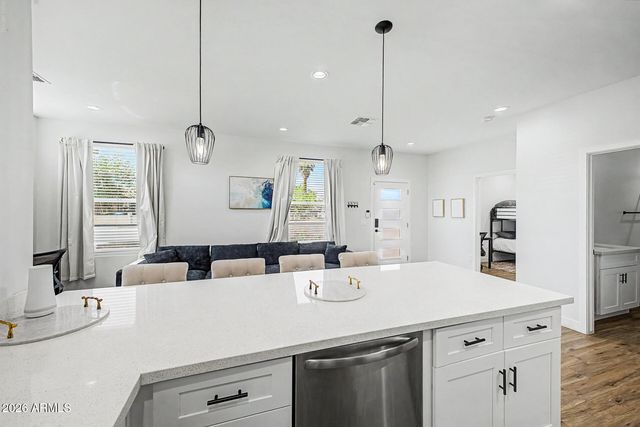 3753 E POLK Street, Phoenix, AZ 85008
