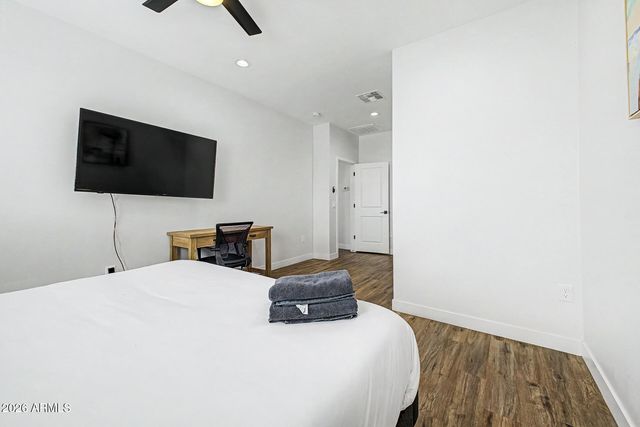 3753 E POLK Street, Phoenix, AZ 85008