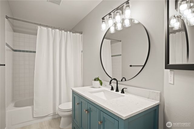 12923 86th Avenue NE, Kirkland, WA 98034